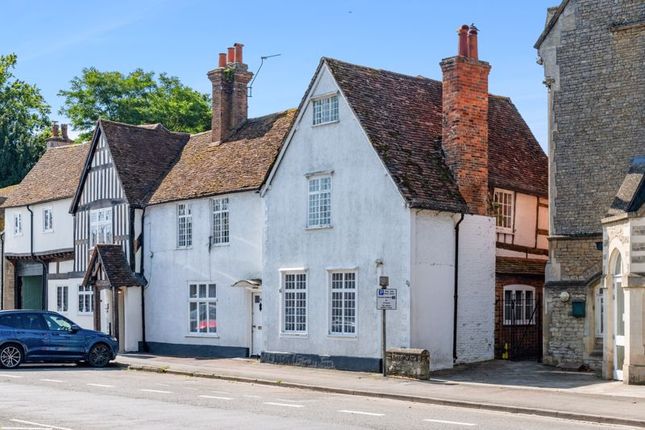 Thumbnail Semi-detached house for sale in Upper High Street, Thame