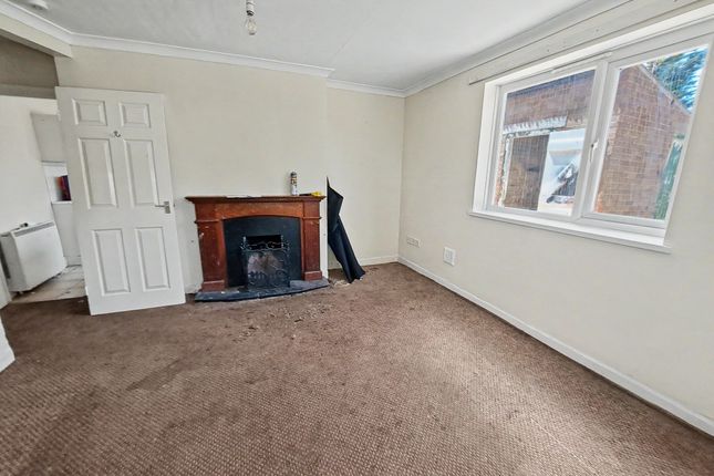 2, Spalding photo 4