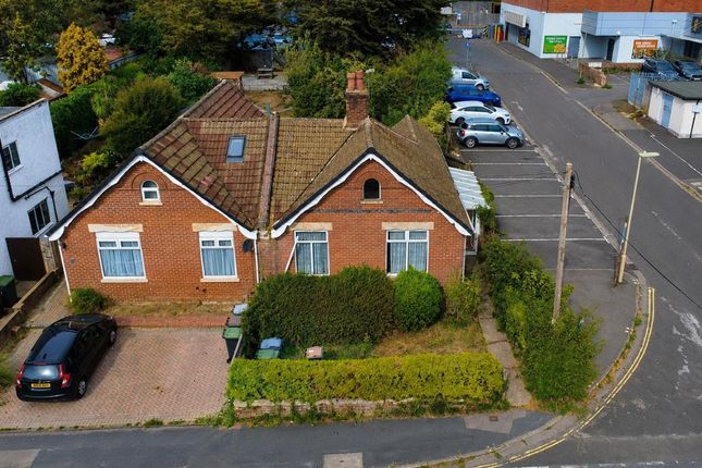 2-bed semi-detached on 4, Silvester Road, Waterlooville, £150,000