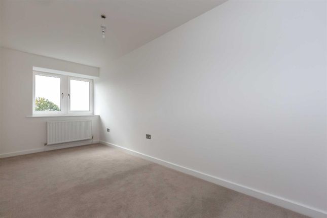 5, Hanover House, Essex photo 2