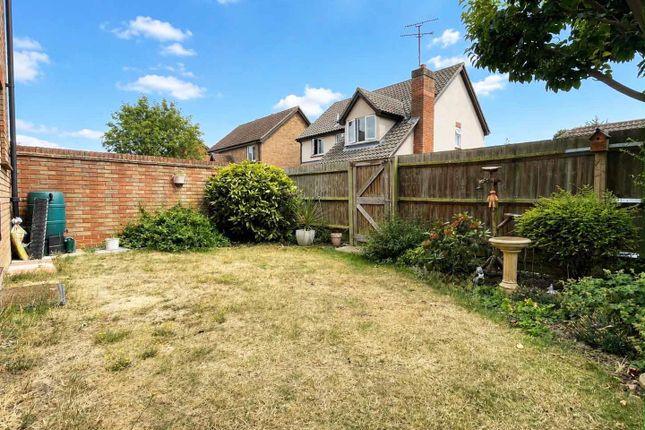 25, Fawkner Close, Chelmsford photo 5
