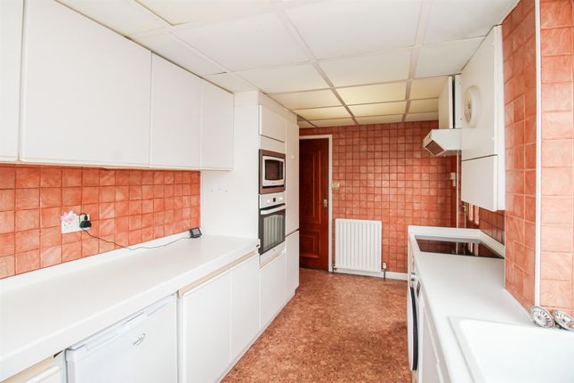 49, Haigh Moor Road, Wakefield photo 4