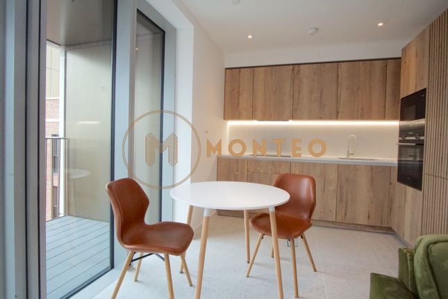 Jaquard Point, 5 Tapestry Way, London photo 4