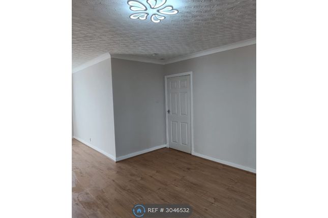 Flat, Lennox Court Sutherland Avenue, Bearsden - Glasgow photo 5