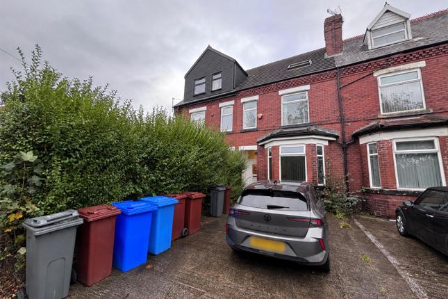 5-bed house on Ladybarn Lane, Fallowfield, £3,575/mo