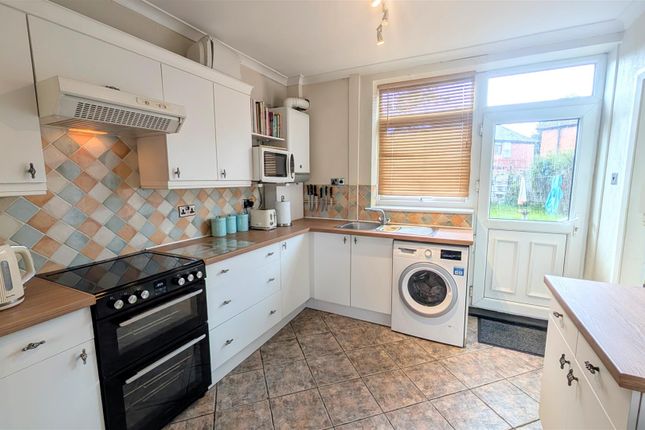 239, Burton Stone Lane, York photo 3