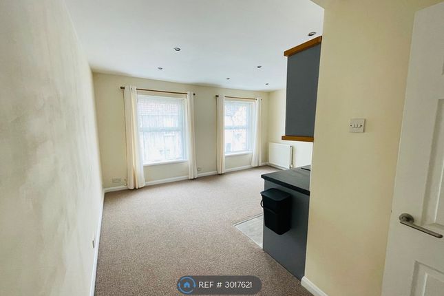 A Bradley Crescent, Bristol photo 5