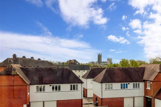 Town house for sale in Station Road West, Canterbury, Kent