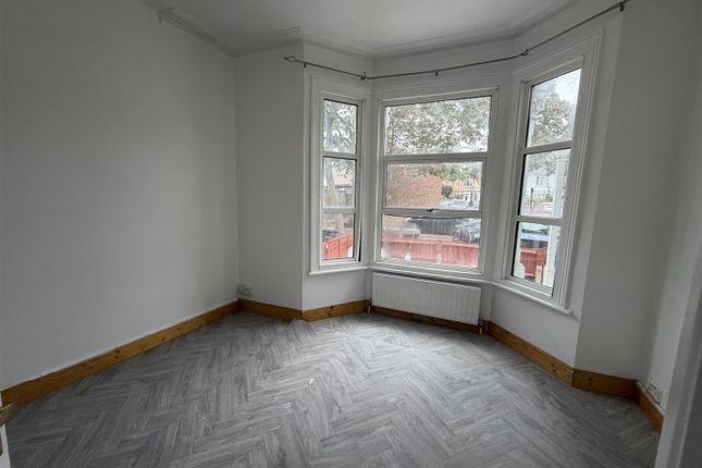 2-bed house on 87B, Maswell Park Crescent, Hounslow, £1,750/mo