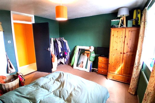 143, Avon Way, Essex photo 5