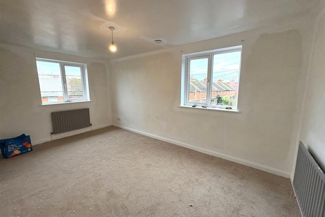 5 Wellum Court, South Street, Andover photo 4