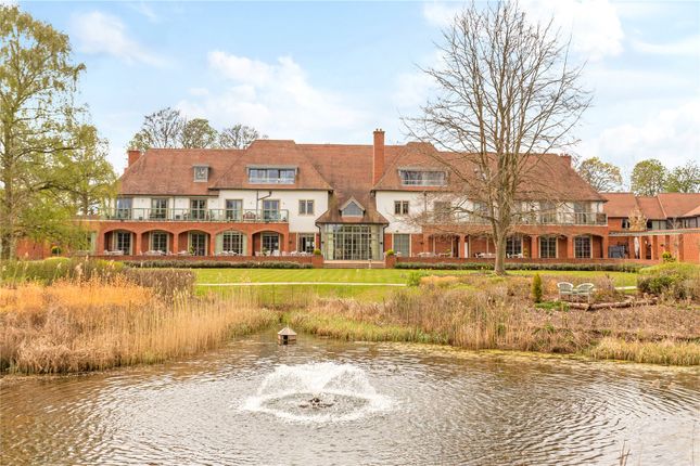 Thumbnail Flat for sale in Chalfont House, Chalfont Dene, Chalfont St. Peter, Gerrards Cross