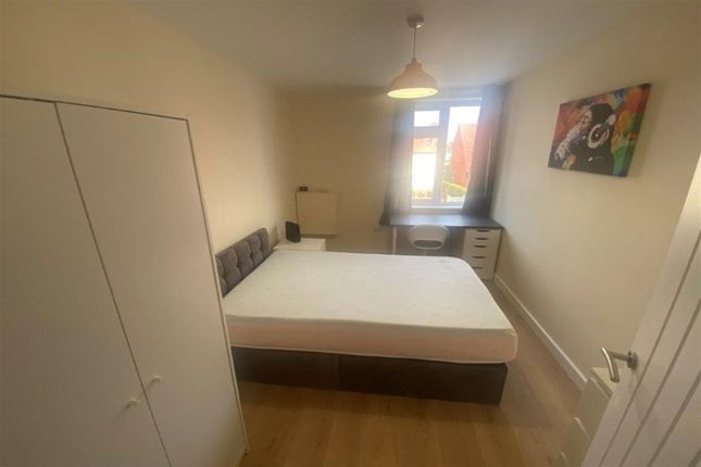 Terraced house to rent in Central Avenue, Beeston