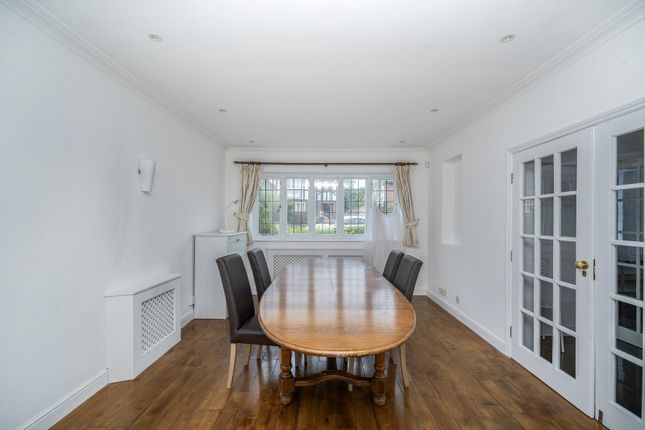 56, Beaufort Road, London photo 4