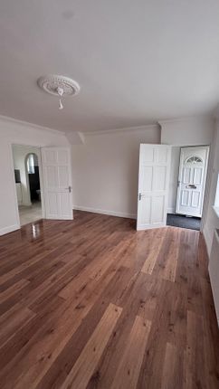 21, Strawberry Gardens, Wallsend photo 3