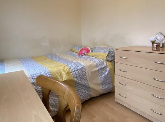 Thumbnail Shared accommodation to rent in Sidney Road, Gillingham, Medway