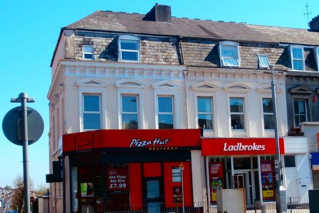 Flat to rent in Mutley Plain, Plymouth, Devon