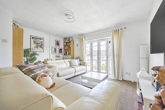 Flat for sale in Woodstock, Oxfordshire