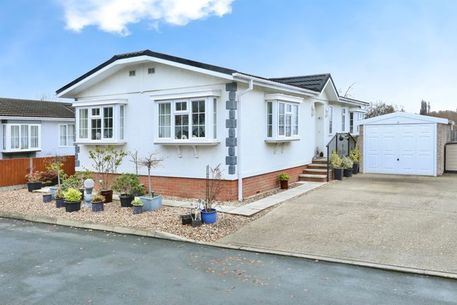 2-bed caravan on 13, Mill House Park, Newcastle Avenue, Worksop, £160,000