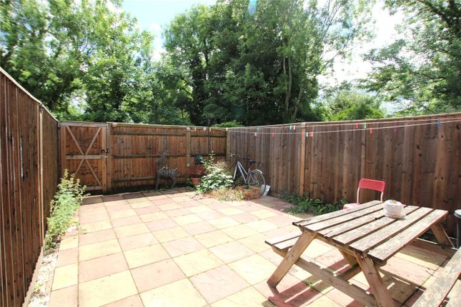 144, London Road, Berkshire photo 4