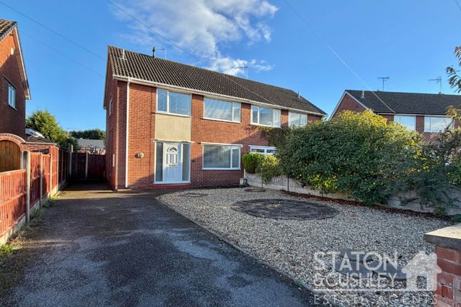 3-bed semi-detached on 44 Hawthorn Drive, Newark, £175,000
