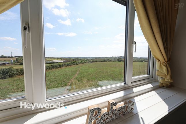 21 Scot Hay Road, Stoke-On-Trent photo 4