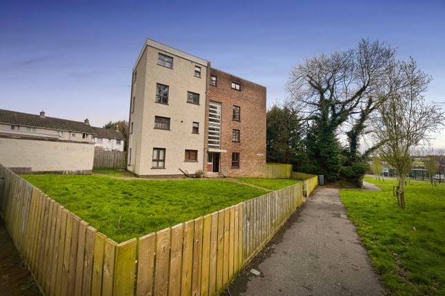 Flat to rent in Ballybog Road, Dunmurry BT17
