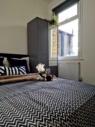 Room 4, Colchester Road, Southend On Sea photo 5