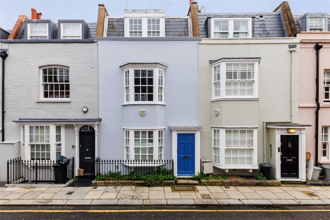 Thumbnail Terraced house for sale in Godfrey Street, Chelsea, London