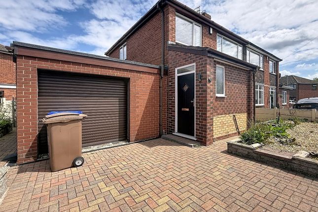 16 Denstone Crescent, Stoke-on-Trent photo 3