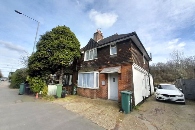 Maisonette to rent in Brighton Road, Hooley, Coulsdon, Surrey CR5