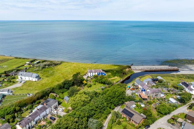 Manteg, Aberarth, Aberaeron photo 3