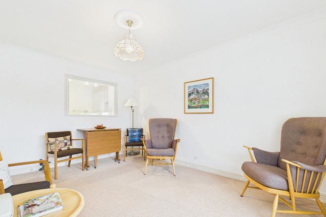 Flat 30, Ashleigh Court, Station Road, Arnside photo 4