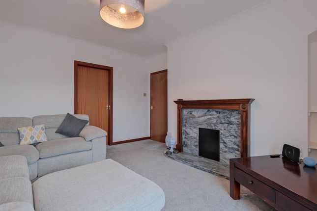 155, Wishaw Road, Wishaw photo 3
