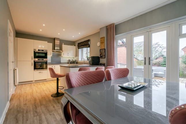 72, Lomas Way, Congleton photo 2