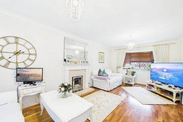 30, Primrose Crescent, Worcester photo 2