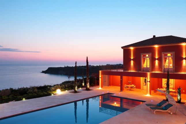 Villa for sale in Svoronata 281 00, Greece