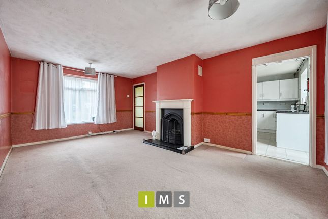 3 Colne Close, Bicester photo 3