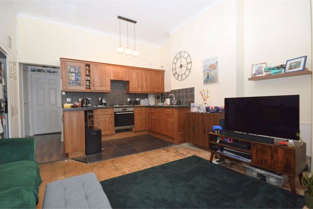 Flat 1 22 May Terrace, Plymouth Devon, Devon photo 4