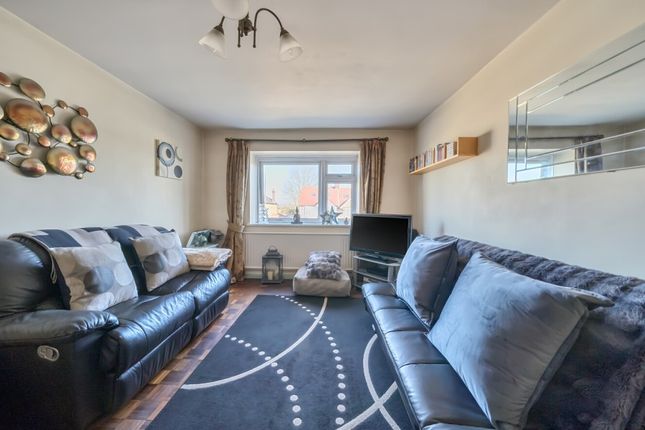 9, Jubilee Court, Harrow photo 2
