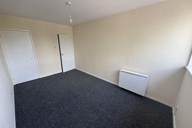 5A Berisford Court, Belle Vue Road, Cinderford photo 4