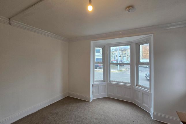 Flat 1, 28 Gladstone Road, Scarborough photo 4