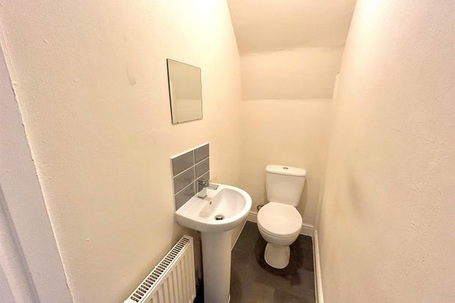 151, Henry Street, Leigh photo 4