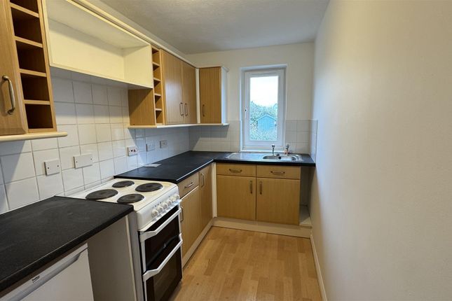 36 St. Crispians Court, Claremont Road, Seaford photo 3