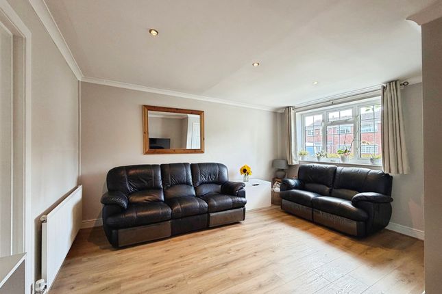 14, Waterloo Close, Warwick photo 4