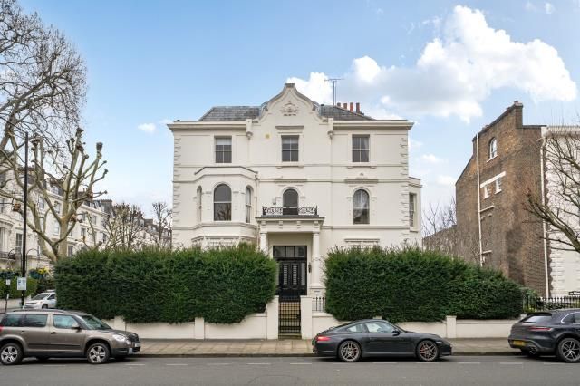 1-bed flat on 8a, Randolph Road, London, £475,000