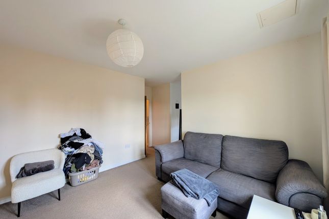 24, Temple Court, West Yorkshire photo 4