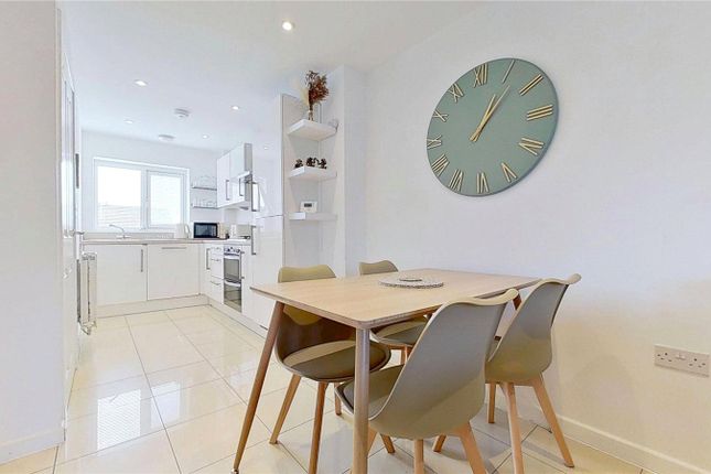 67a, Harbour Way, West Sussex photo 4