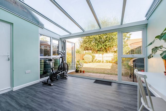 3 Red Admiral Close, Wymondham photo 4