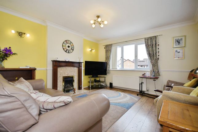 6, Hamilton Close, Mexborough photo 2